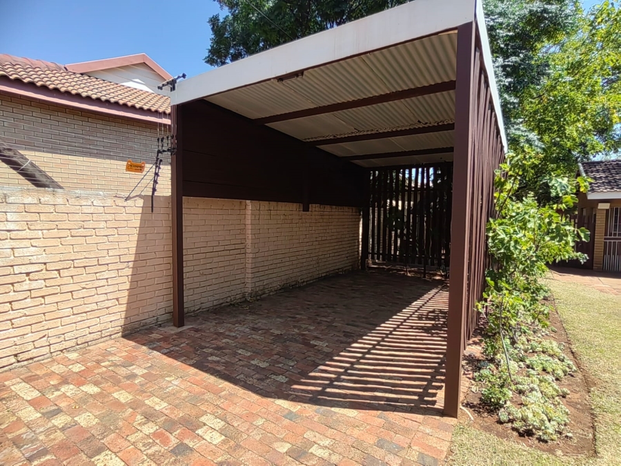 4 Bedroom Property for Sale in Parys Free State